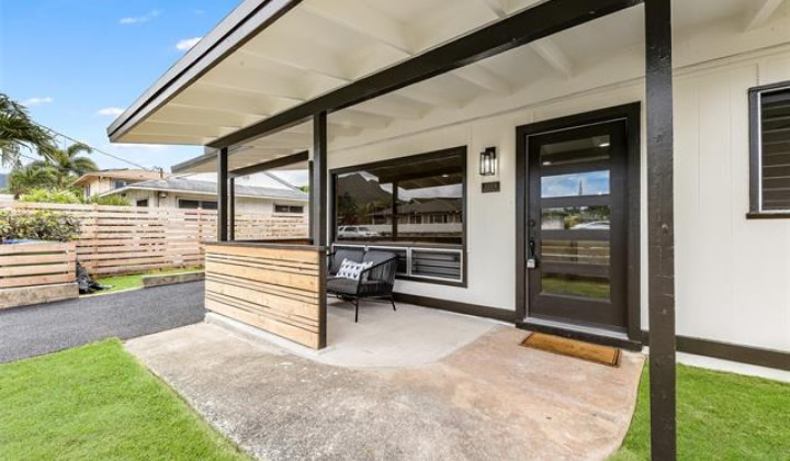1226 Ulupuni Street,Kailua,Hawaii,96734,4 Bedrooms Bedrooms,2 BathroomsBathrooms,Single family,Ulupuni,18293130