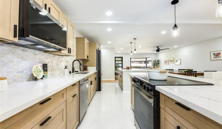 1226 Ulupuni Street,Kailua,Hawaii,96734,4 Bedrooms Bedrooms,2 BathroomsBathrooms,Single family,Ulupuni,18293130