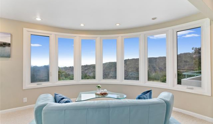 1031 Ikena Circle,Honolulu,Hawaii,96821,5 Bedrooms Bedrooms,5 BathroomsBathrooms,Single family,Ikena,18293192