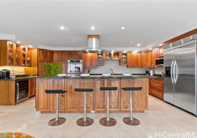 1031 Ikena Circle,Honolulu,Hawaii,96821,5 Bedrooms Bedrooms,5 BathroomsBathrooms,Single family,Ikena,18293192