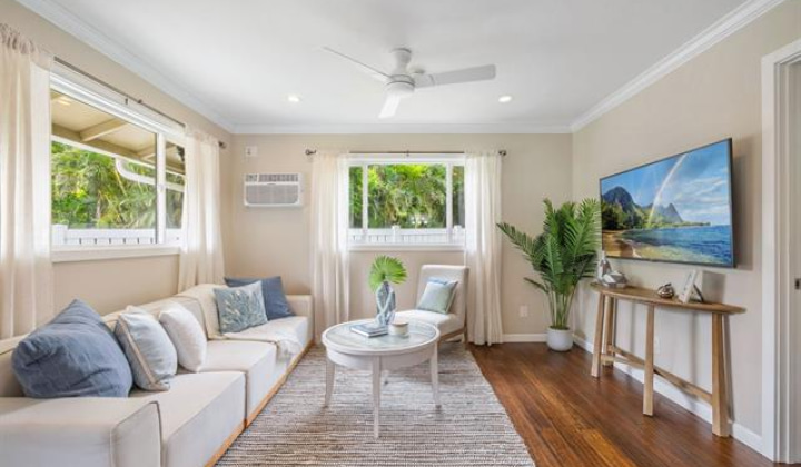 1002 Lunaai Street,Kailua,Hawaii,96734,4 Bedrooms Bedrooms,3 BathroomsBathrooms,Single family,Lunaai,19469322