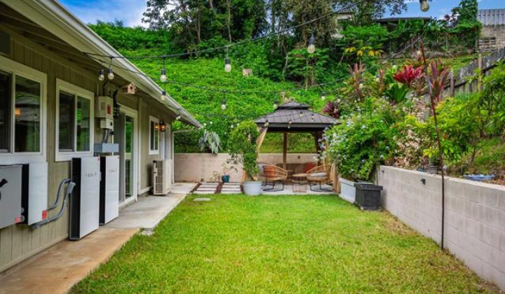 1002 Lunaai Street,Kailua,Hawaii,96734,4 Bedrooms Bedrooms,3 BathroomsBathrooms,Single family,Lunaai,19469322