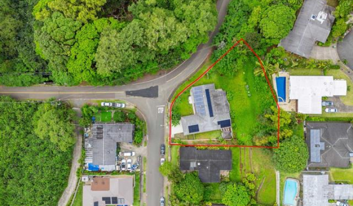 1002 Lunaai Street,Kailua,Hawaii,96734,4 Bedrooms Bedrooms,3 BathroomsBathrooms,Single family,Lunaai,19469322