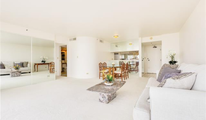581 Kamoku Street,Honolulu,Hawaii,96826,1 ベッドルーム ベッドルーム,1 バスルームバスルーム,コンド / タウンハウス,Kamoku,29,19469435