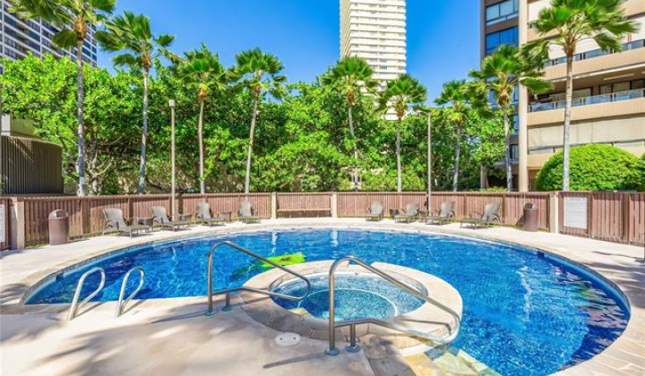 581 Kamoku Street,Honolulu,Hawaii,96826,1 ベッドルーム ベッドルーム,1 バスルームバスルーム,コンド / タウンハウス,Kamoku,29,19469435