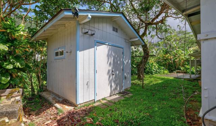 3536 Pinao Street,Honolulu,Hawaii,96822,3 Bedrooms Bedrooms,2 BathroomsBathrooms,Single family,Pinao,19469697