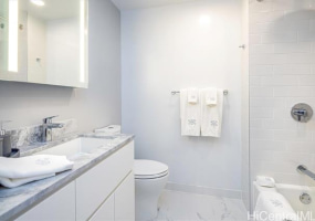 987 Queen Street,Honolulu,Hawaii,96814,1 BathroomBathrooms,Condo/Townhouse,Queen,2,18294437