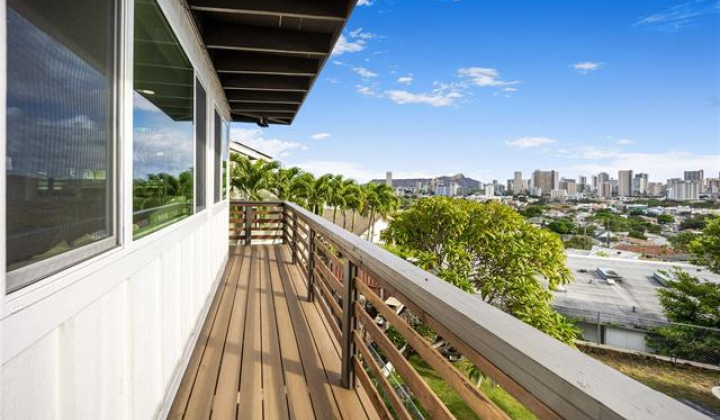 1849 Vancouver Place,Honolulu,Hawaii,96822,4 Bedrooms Bedrooms,2 BathroomsBathrooms,Single family,Vancouver,18294510