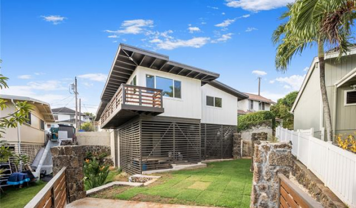 1849 Vancouver Place,Honolulu,Hawaii,96822,4 Bedrooms Bedrooms,2 BathroomsBathrooms,Single family,Vancouver,18294510
