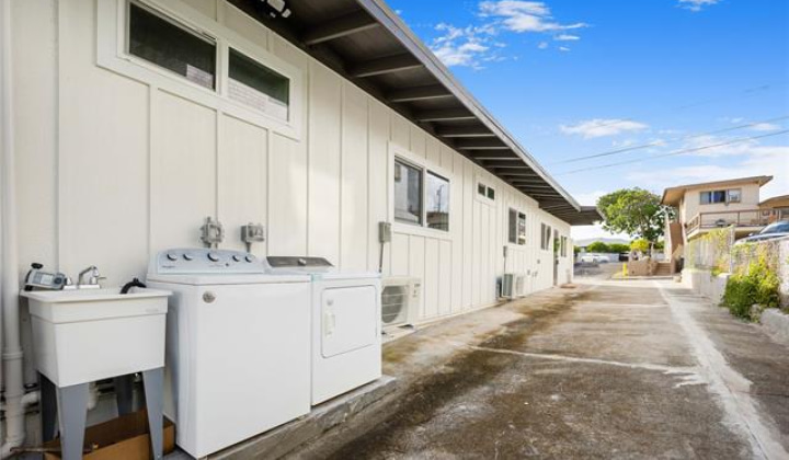 1849 Vancouver Place,Honolulu,Hawaii,96822,4 Bedrooms Bedrooms,2 BathroomsBathrooms,Single family,Vancouver,18294510
