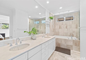 211 Kawaihae Street,Honolulu,Hawaii,96825,3 Bedrooms Bedrooms,2 BathroomsBathrooms,Condo/Townhouse,Kawaihae,2,18902213