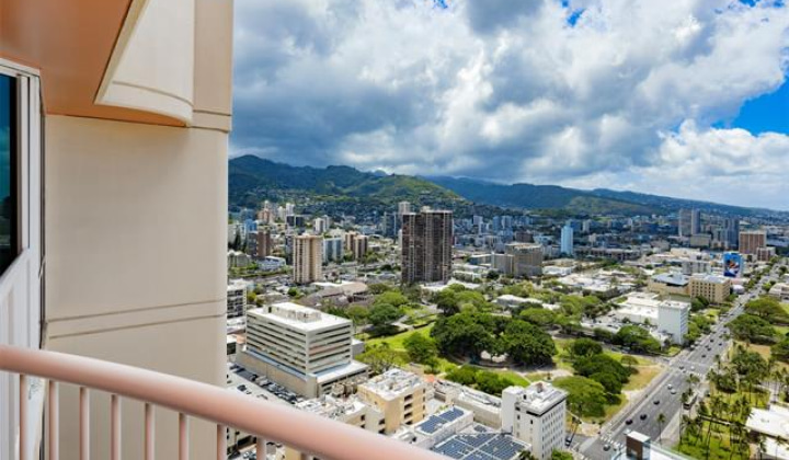 801 King Street,Honolulu,Hawaii,96813,1 ベッドルーム ベッドルーム,1 バスルームバスルーム,コンド / タウンハウス,King,41,19469833