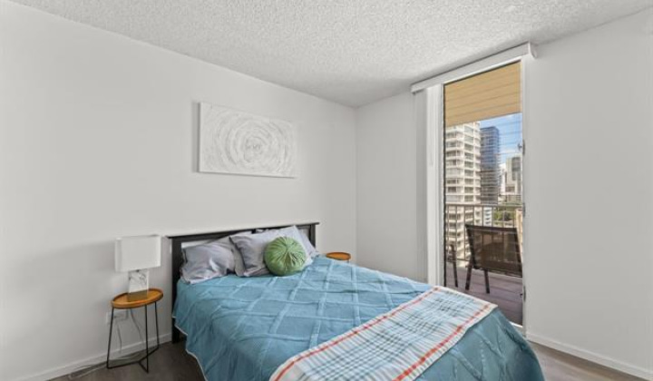 2452 Tusitala Street,Honolulu,Hawaii,96815,2 ベッドルーム ベッドルーム,1 バスルームバスルーム,コンド / タウンハウス,Tusitala,11,18754316
