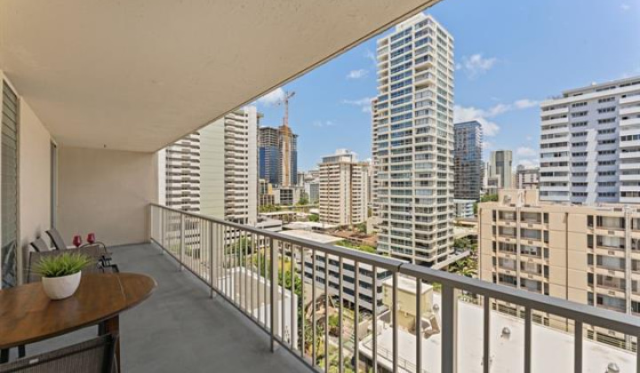 2452 Tusitala Street,Honolulu,Hawaii,96815,2 ベッドルーム ベッドルーム,1 バスルームバスルーム,コンド / タウンハウス,Tusitala,11,18754316