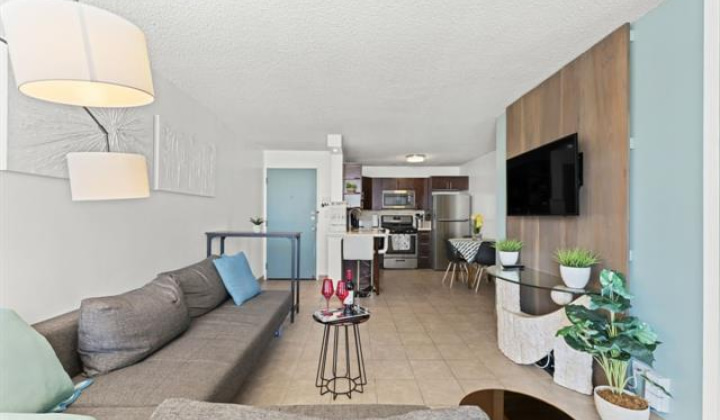 2452 Tusitala Street,Honolulu,Hawaii,96815,2 ベッドルーム ベッドルーム,1 バスルームバスルーム,コンド / タウンハウス,Tusitala,11,18754316