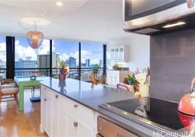 1010 Wilder Avenue,Honolulu,Hawaii,96822,2 ベッドルーム ベッドルーム,2 バスルームバスルーム,コンド / タウンハウス,Wilder,7,18295272