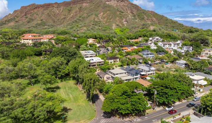 3002 ダイヤモンドヘッド Road,Honolulu,Hawaii,96815,4 ベッドルーム ベッドルーム,4 バスルームバスルーム,一戸建て,Diamond Head,18755841