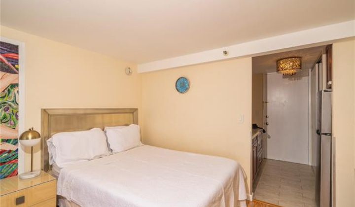 445 Seaside Avenue,Honolulu,Hawaii,96815,1 BathroomBathrooms,Condo/Townhouse,Seaside,38,18306022