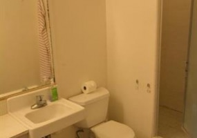 425 Ena Road,Honolulu,Hawaii,96815,1 Bedroom Bedrooms,1 BathroomBathrooms,Condo/Townhouse,Ena,7,17880964