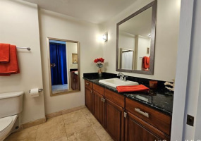 555 University Avenue,Honolulu,Hawaii,96826,2 Bedrooms Bedrooms,2 BathroomsBathrooms,Condo/Townhouse,University,8,18306316