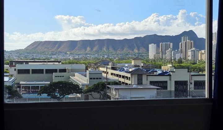 555 University Avenue,Honolulu,Hawaii,96826,2 Bedrooms Bedrooms,2 BathroomsBathrooms,Condo/Townhouse,University,8,18306316