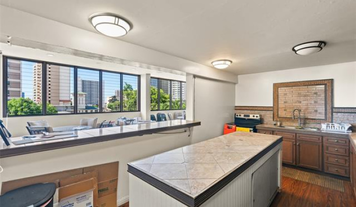 1630 Liholiho Street,Honolulu,Hawaii,96822,1 ベッドルーム ベッドルーム,1 バスルームバスルーム,コンド / タウンハウス,Liholiho,20,18307214