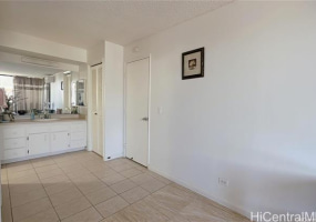 2752 Kaaha Street,Honolulu,Hawaii,96826,2 ベッドルーム ベッドルーム,2 バスルームバスルーム,コンド / タウンハウス,Kaaha,2,18307271