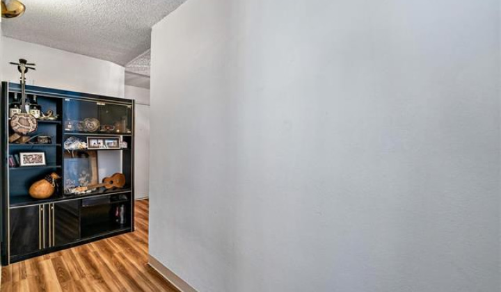2452 Tusitala Street,Honolulu,Hawaii,96815,1 ベッドルーム ベッドルーム,1 バスルームバスルーム,コンド / タウンハウス,Tusitala,7,18758615