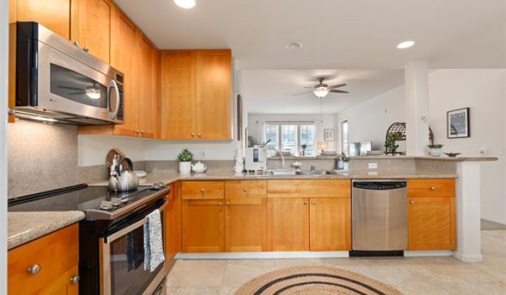 520 Lunalilo Home Road,Honolulu,Hawaii,96825,2 Bedrooms Bedrooms,2 BathroomsBathrooms,Condo/Townhouse,Lunalilo Home,4,18307735