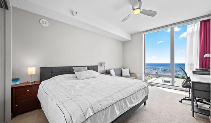 1555 Kapiolani Boulevard,Honolulu,Hawaii,96814,2 Bedrooms Bedrooms,2 BathroomsBathrooms,Condo/Townhouse,Kapiolani,18,18307781
