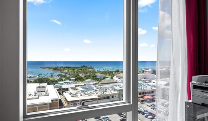 1555 Kapiolani Boulevard,Honolulu,Hawaii,96814,2 Bedrooms Bedrooms,2 BathroomsBathrooms,Condo/Townhouse,Kapiolani,18,18307781