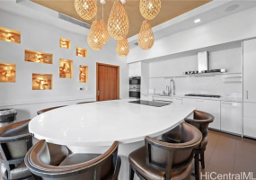 1555 Kapiolani Boulevard,Honolulu,Hawaii,96814,2 Bedrooms Bedrooms,2 BathroomsBathrooms,Condo/Townhouse,Kapiolani,18,18307781