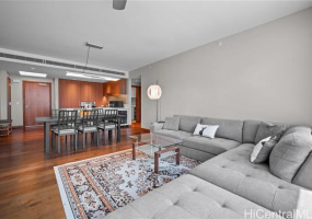 1555 Kapiolani Boulevard,Honolulu,Hawaii,96814,2 Bedrooms Bedrooms,2 BathroomsBathrooms,Condo/Townhouse,Kapiolani,18,18307781