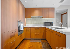 1555 Kapiolani Boulevard,Honolulu,Hawaii,96814,2 Bedrooms Bedrooms,2 BathroomsBathrooms,Condo/Townhouse,Kapiolani,18,18307781