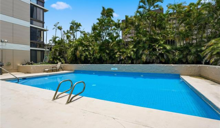 1441 Piikoi Street,Honolulu,Hawaii,96822,1 Bedroom Bedrooms,1 BathroomBathrooms,Condo/Townhouse,Piikoi,7,19472671