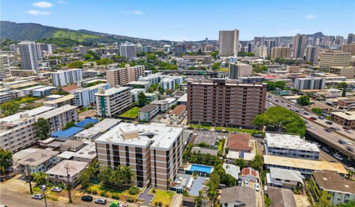 1441 Piikoi Street,Honolulu,Hawaii,96822,1 Bedroom Bedrooms,1 BathroomBathrooms,Condo/Townhouse,Piikoi,7,19472671