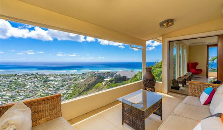 5201 Kuaiwi Place,Honolulu,Hawaii,96821,5 Bedrooms Bedrooms,4 BathroomsBathrooms,Single family,Kuaiwi,18309051