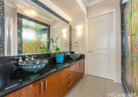 5201 Kuaiwi Place,Honolulu,Hawaii,96821,5 Bedrooms Bedrooms,4 BathroomsBathrooms,Single family,Kuaiwi,18309051