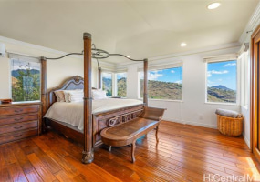 5201 Kuaiwi Place,Honolulu,Hawaii,96821,5 Bedrooms Bedrooms,4 BathroomsBathrooms,Single family,Kuaiwi,18309051