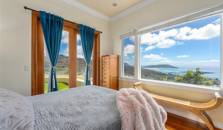 5201 Kuaiwi Place,Honolulu,Hawaii,96821,5 Bedrooms Bedrooms,4 BathroomsBathrooms,Single family,Kuaiwi,18309051