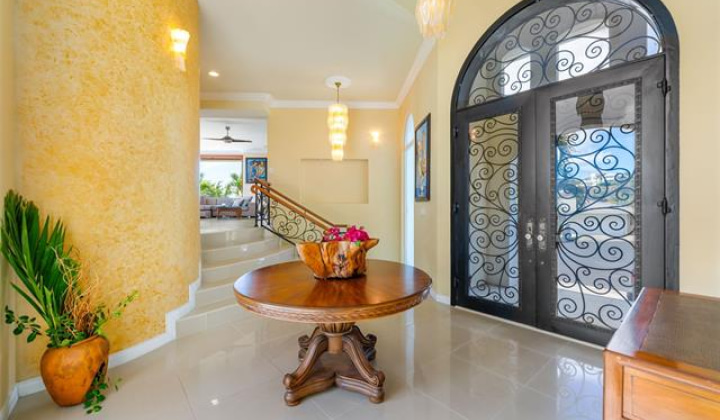 5201 Kuaiwi Place,Honolulu,Hawaii,96821,5 Bedrooms Bedrooms,4 BathroomsBathrooms,Single family,Kuaiwi,18309051