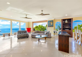 5201 Kuaiwi Place,Honolulu,Hawaii,96821,5 Bedrooms Bedrooms,4 BathroomsBathrooms,Single family,Kuaiwi,18309051