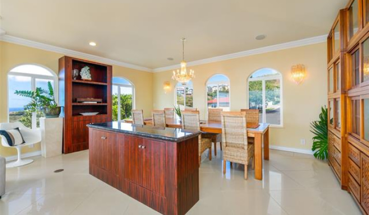5201 Kuaiwi Place,Honolulu,Hawaii,96821,5 Bedrooms Bedrooms,4 BathroomsBathrooms,Single family,Kuaiwi,18309051