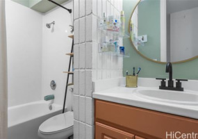 1524 Pensacola Street,Honolulu,Hawaii,96822,3 ベッドルーム ベッドルーム,1 バスルームバスルーム,コンド / タウンハウス,Pensacola,1,18309543