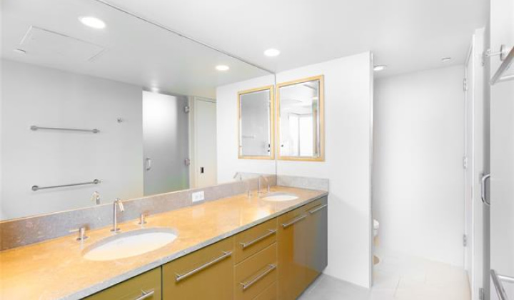 1200 Queen Emma Street,Honolulu,Hawaii,96813,2 Bedrooms Bedrooms,2 BathroomsBathrooms,Condo/Townhouse,Queen Emma,39,19474427