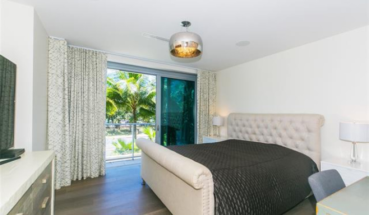 1118 Ala Moana Boulevard,Honolulu,Hawaii,96814,4 Bedrooms Bedrooms,3 BathroomsBathrooms,Condo/Townhouse,Ala Moana,1,18762648