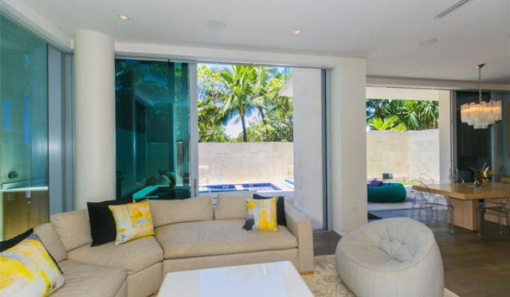 1118 Ala Moana Boulevard,Honolulu,Hawaii,96814,4 Bedrooms Bedrooms,3 BathroomsBathrooms,Condo/Townhouse,Ala Moana,1,18762648