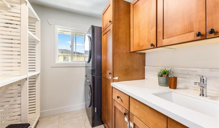 47-745 Kamehameha Highway,Kaneohe,Hawaii,96744,3 Bedrooms Bedrooms,3 BathroomsBathrooms,Single family,Kamehameha,18312064