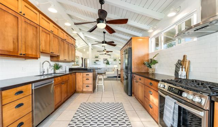 47-745 Kamehameha Highway,Kaneohe,Hawaii,96744,3 Bedrooms Bedrooms,3 BathroomsBathrooms,Single family,Kamehameha,18312064
