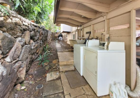 1708 Nakiu Place,Honolulu,Hawaii,96822,7 Bedrooms Bedrooms,4 BathroomsBathrooms,Single family,Nakiu,18844176